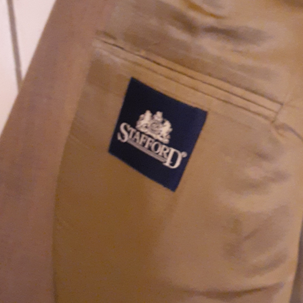 Coat - Picture 3 of 4
